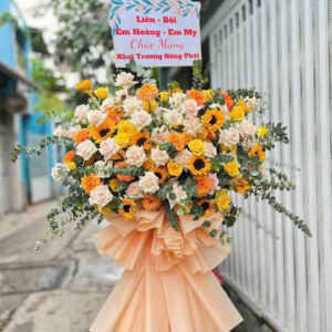 kệ hoa chúc mừng màu cam vàng