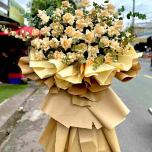 kệ hoa chúc mừng tone vàng